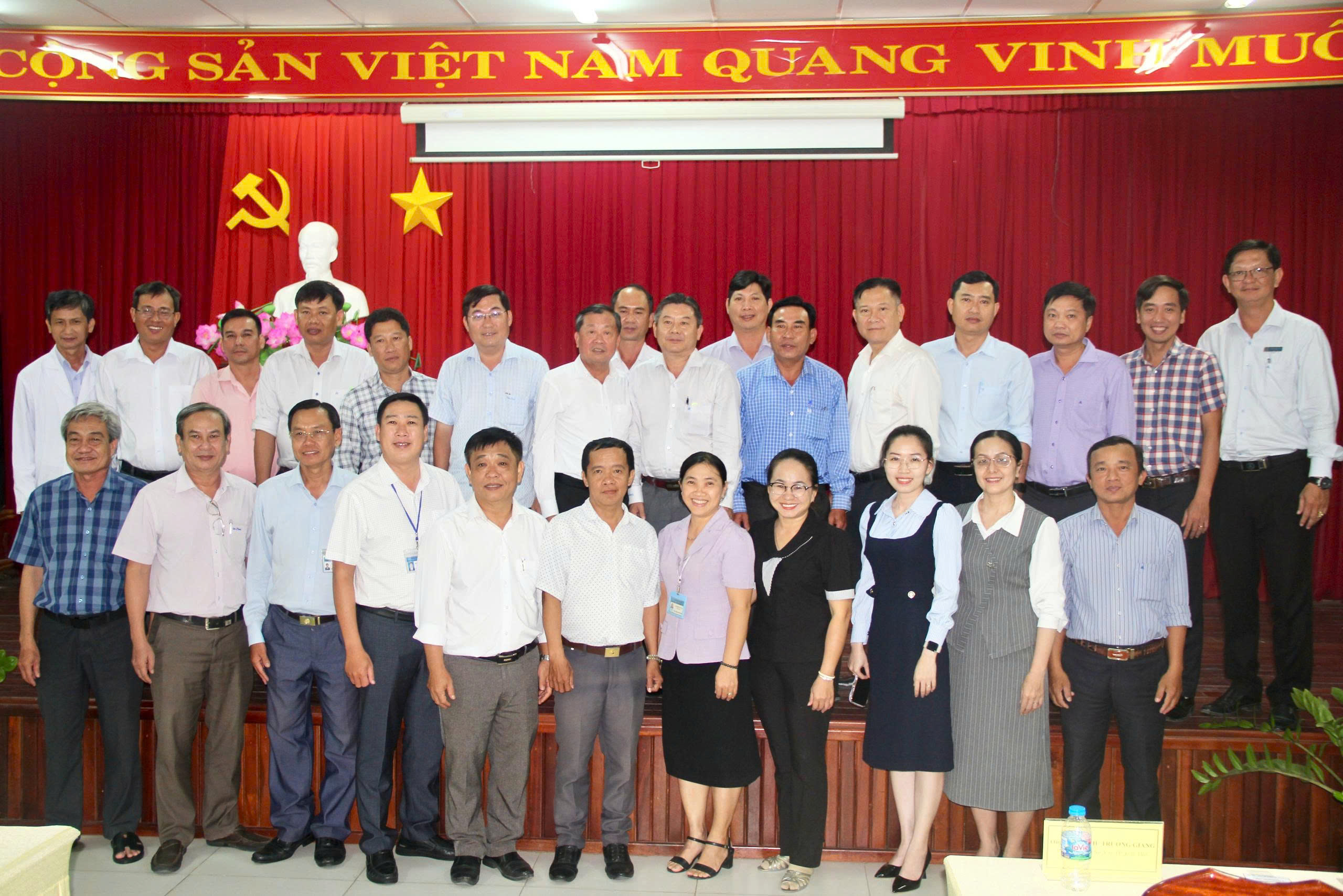 02-tk2-273d352a0f19ba4f70c361c74a75276a.